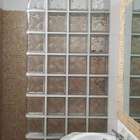 Bonito Apartamento Con Encanto En Casco Antiguo Ron 7 Valenciayoleアパートメント エクステリア 写真